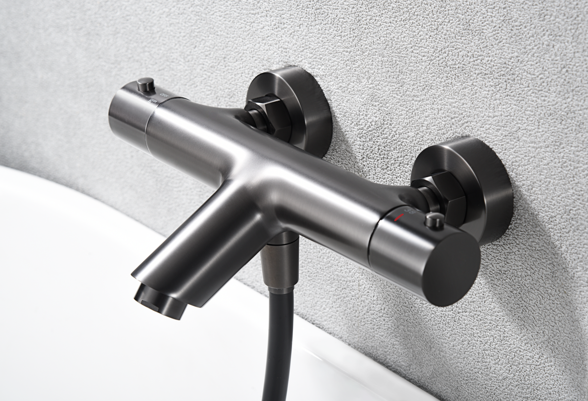 Grifo termostático de bañera y ducha Monza con kit de ducha IMEX – Black gun metal – imagen 19