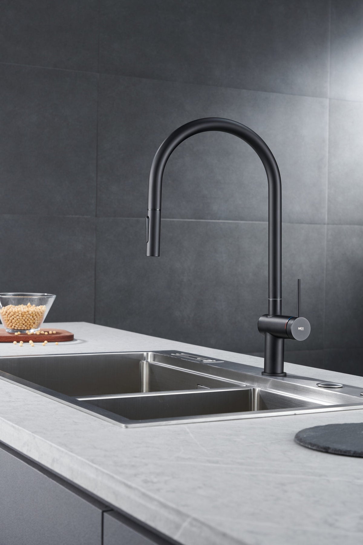 Grifo de cocina Berna IMEX – Negro mate – imagen 8