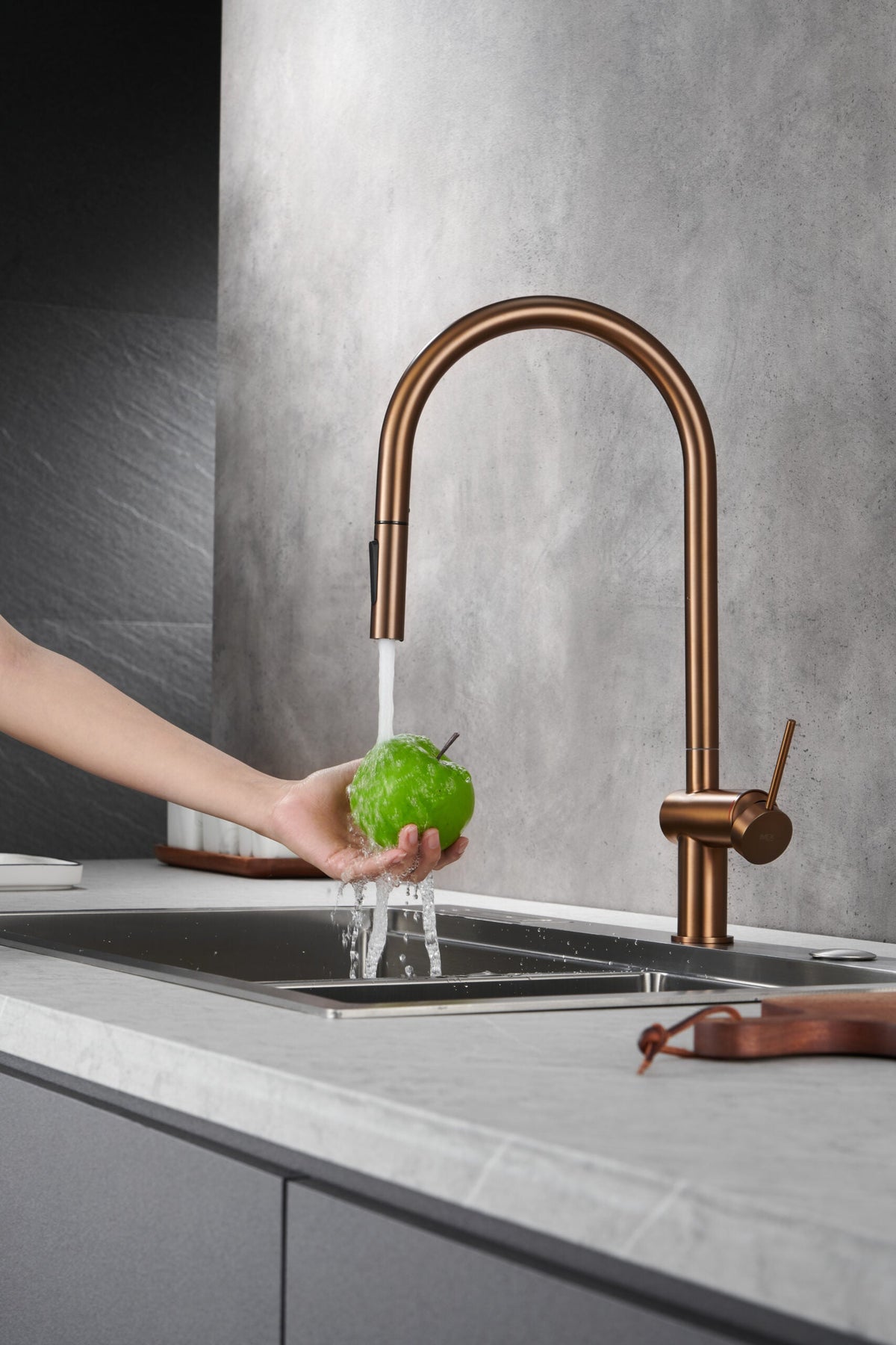 Grifo de cocina Berna IMEX – Oro rosa cepillado – imagen 4