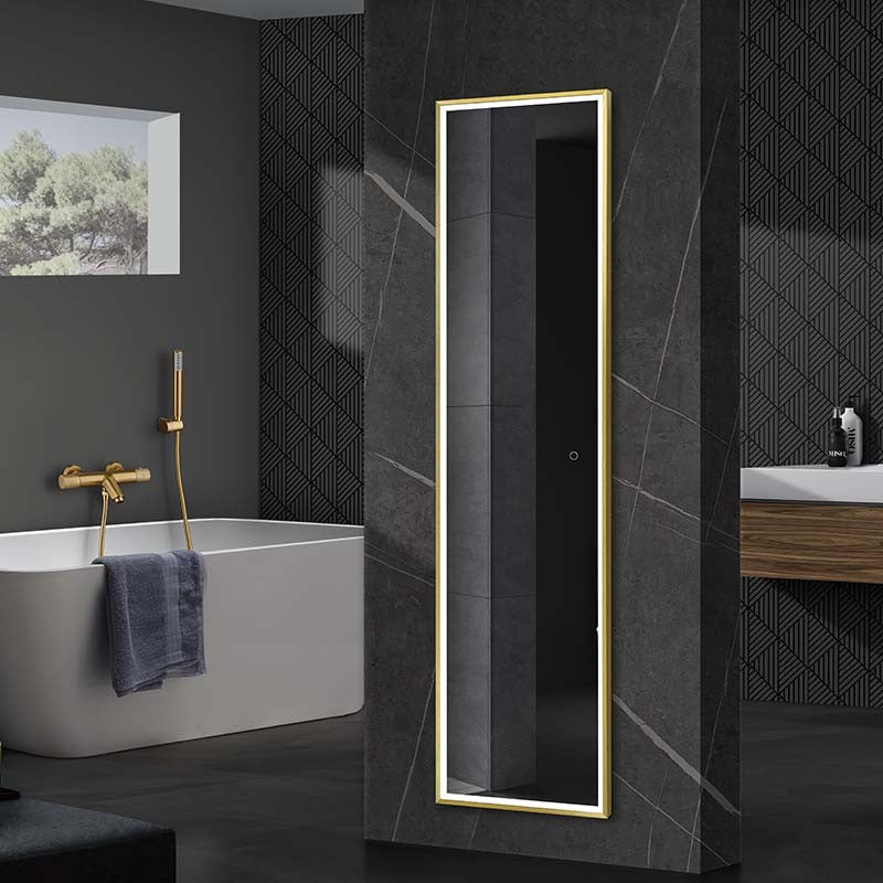 Espejo de baño LED rectangular con luz frontal New York – marco oro cepillado junto a la bañera
